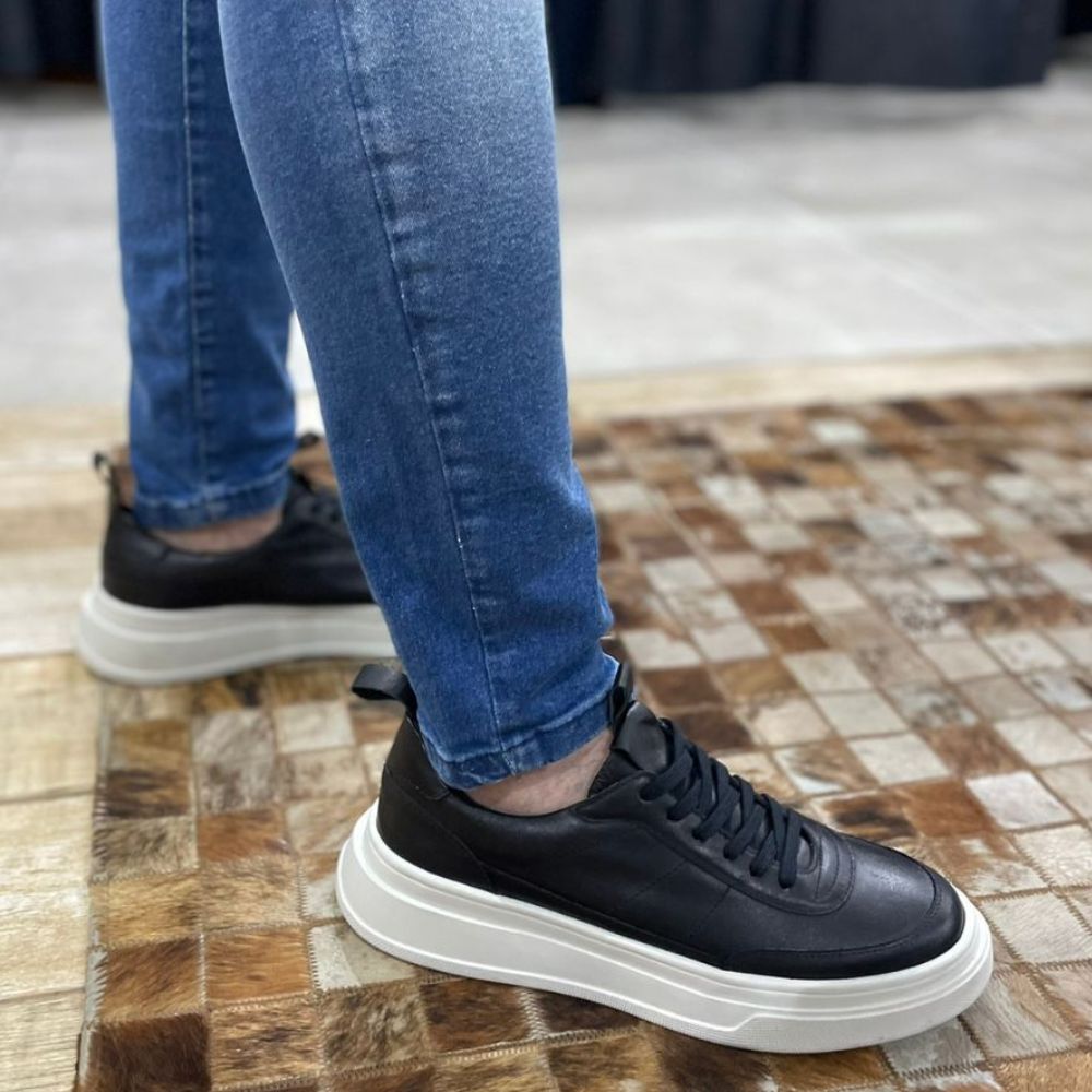 Black Colter Leather Sneakers