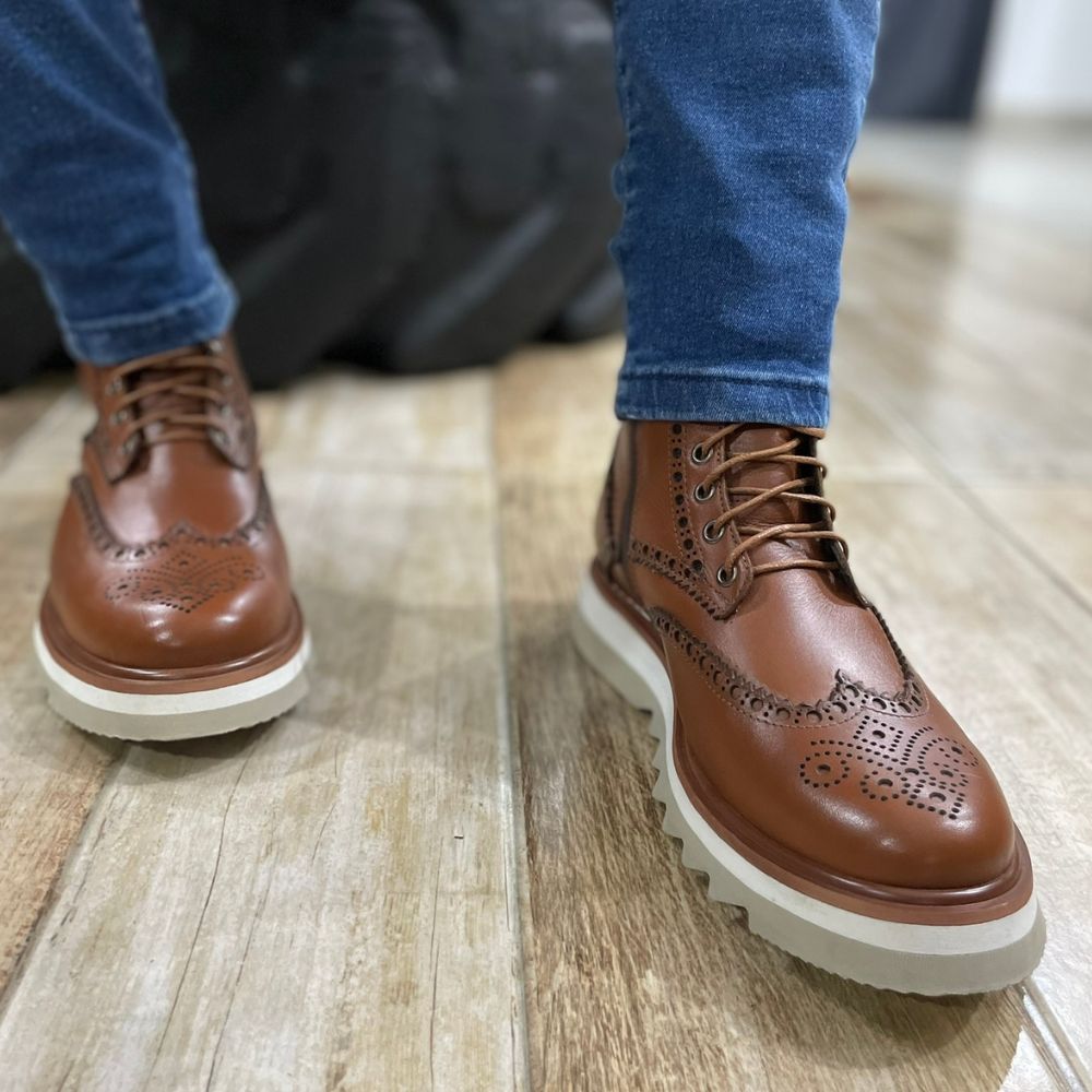 Cognac Donatello Leather Wingtip Boots