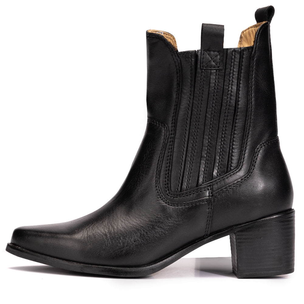 Black Reilly Leather Western Chelsea Boots